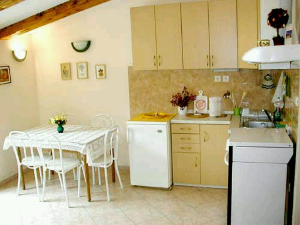 Apartment Dimitrijevic Makarska Szoba fotó